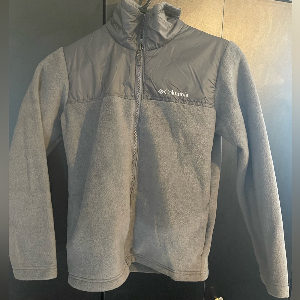 Youth medium Columbia fleece jacket.